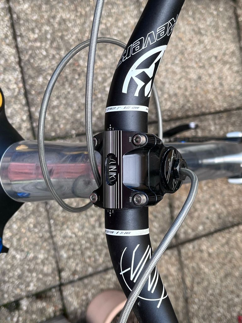 Used Commencal META AM 29 OHLINS 2021 2021 Mountainbike — image 21 of 28