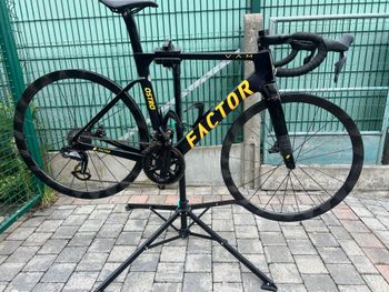 Used Factor OSTRO VAM - Shimano Ultegra 2026 2026 Road & Gravel