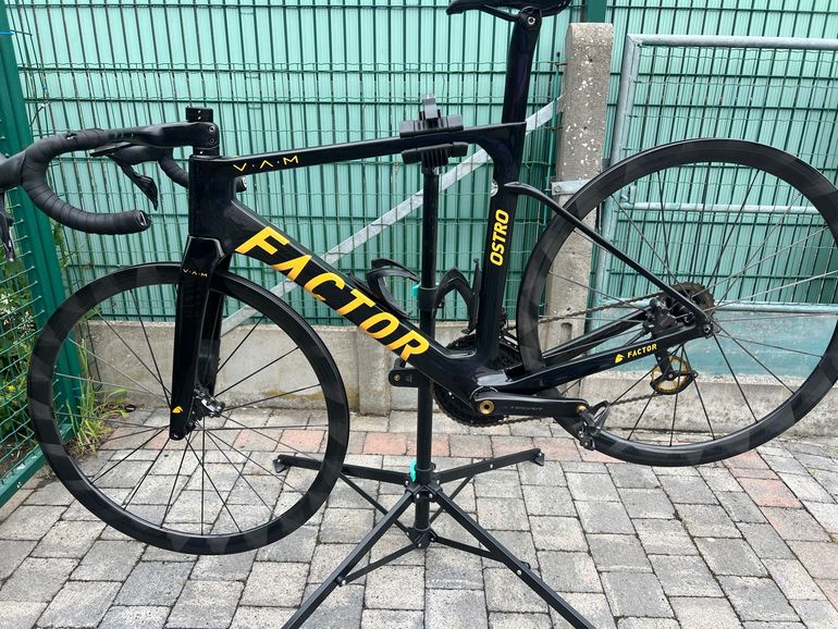 Used Factor OSTRO VAM - Shimano Ultegra 2026 2026 Road & Gravel, Schwarz — image 2 of 6