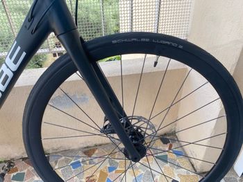 Used CUBE ATTAIN RACE 2023 2023 Road & Gravel — image 4 of 6
