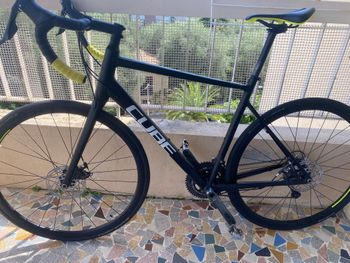 Used CUBE ATTAIN RACE 2023 2023 Road & Gravel — image 6 of 6