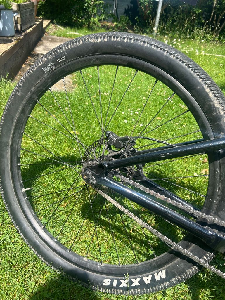 Used Cannondale Dave Dirt Jump 2021 2021 Mountainbike, Black, 26 — image 8 of 9