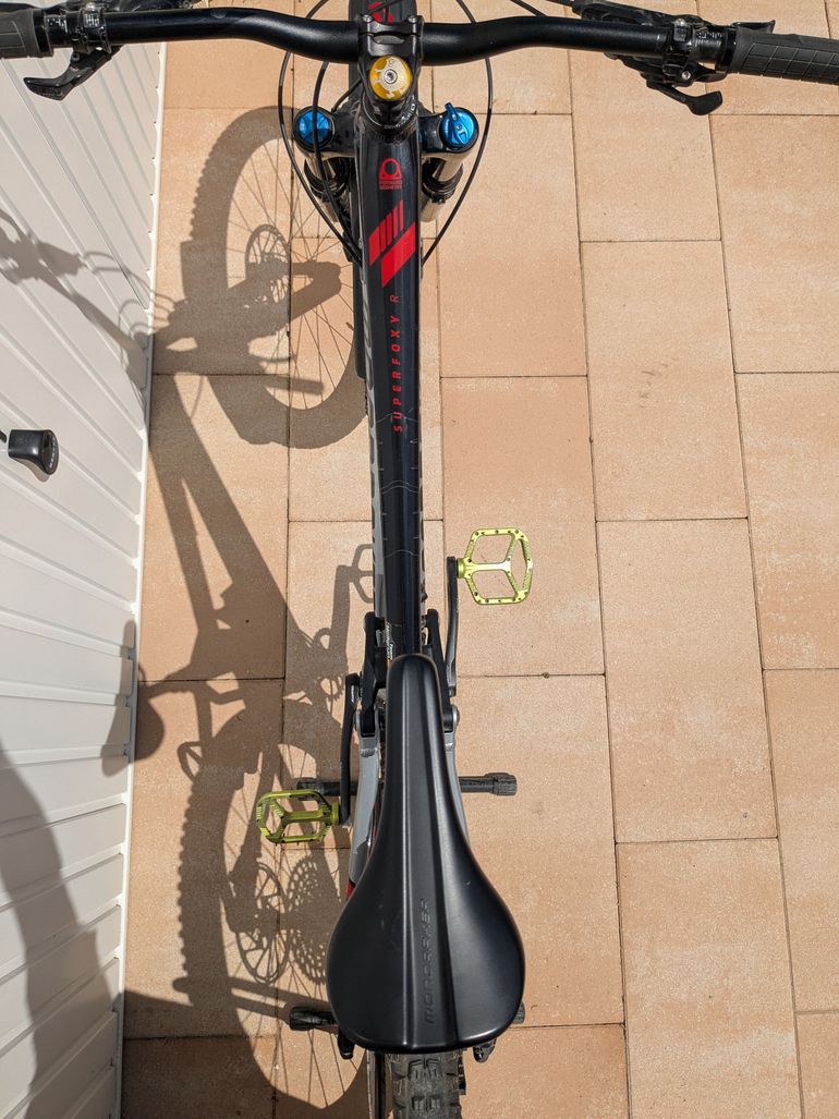 Used Mondraker Superfoxy R 2021 2021 Mountainbike, Light Gray, 29 — image 2 of 6