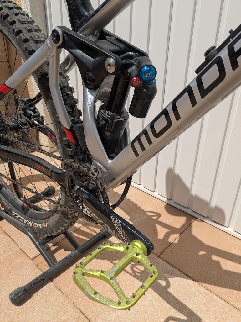 Used Mondraker Superfoxy R 2021 2021 Mountainbike, Light Gray, 29 — image 5 of 6