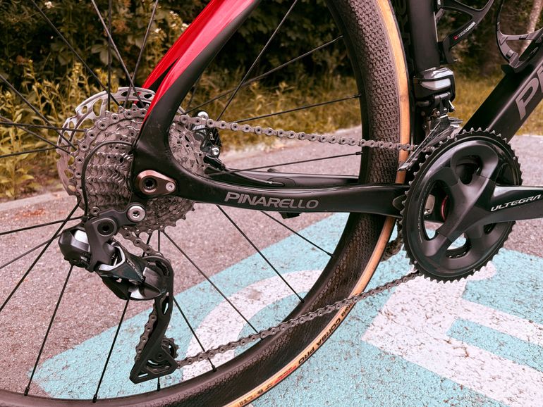 Used Pinarello Pinarello Dogma F8 Disk 2018 Road & Gravel, Black — image 6 of 10