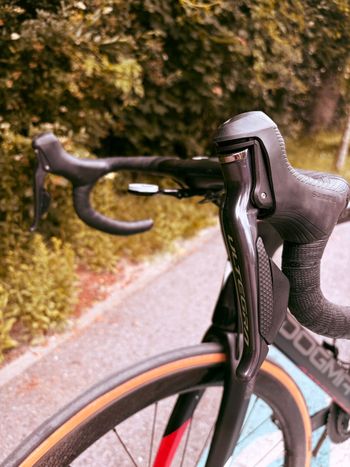 Used Pinarello Pinarello Dogma F8 Disk 2018 Road & Gravel, Black — image 8 of 10