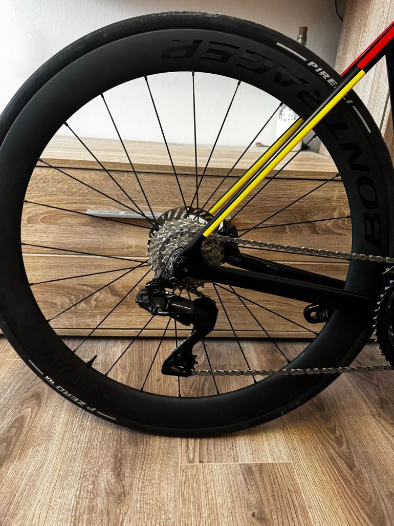 Used Trek Madone Shimano Dura Ace Di2 2025 Road & Gravel, Blue — image 3 of 6