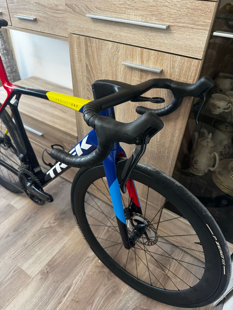 Used Trek Madone Shimano Dura Ace Di2 2025 Road & Gravel, Blue — image 2 of 6
