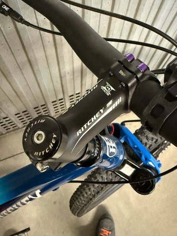 Used Ritchey Custom SRAM NX 2022 Mountainbike, White — image 14 of 14