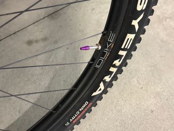 Used Ritchey Custom SRAM NX 2022 Mountainbike, White — image 6 of 14