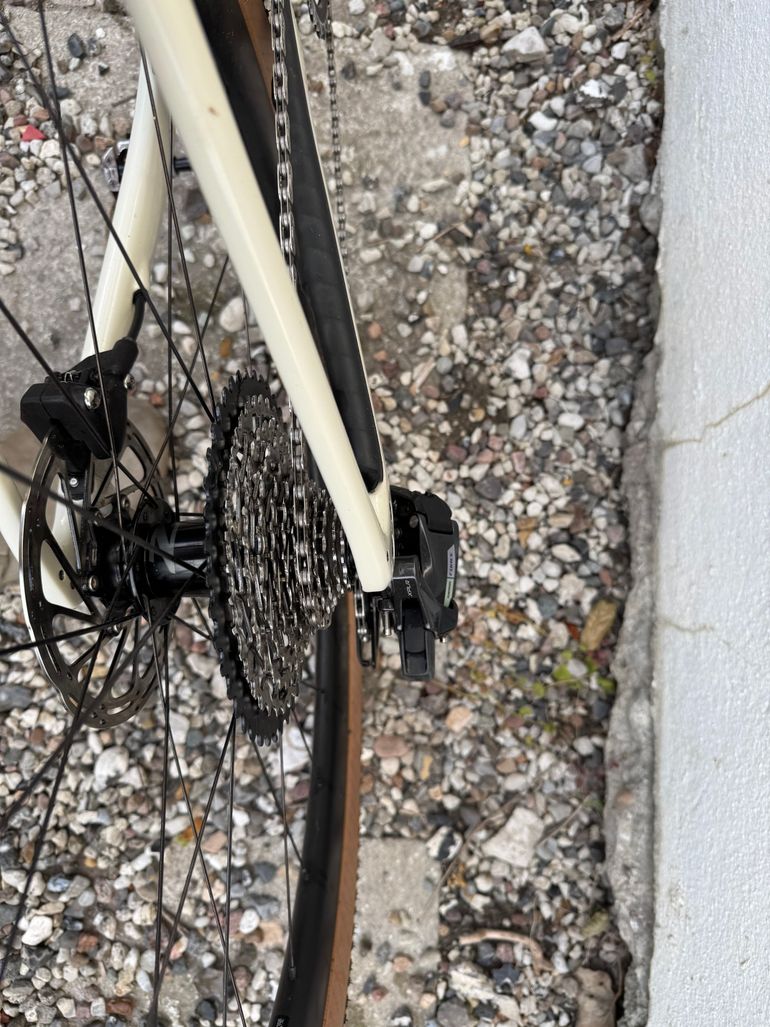 Used Specialized Diverge Sram Force, Zipp 303s, Powermeter 2025 Road & Gravel — image 7 of 11