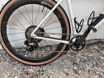 Used Specialized Diverge Sram Force, Zipp 303s, Powermeter 2025 Road & Gravel — image 8 of 11