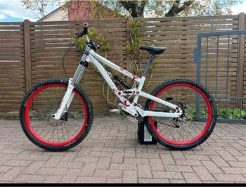 Used Scott Scott Voltage FR 20 2012 Mountainbike, Weiß — image 2 of 15