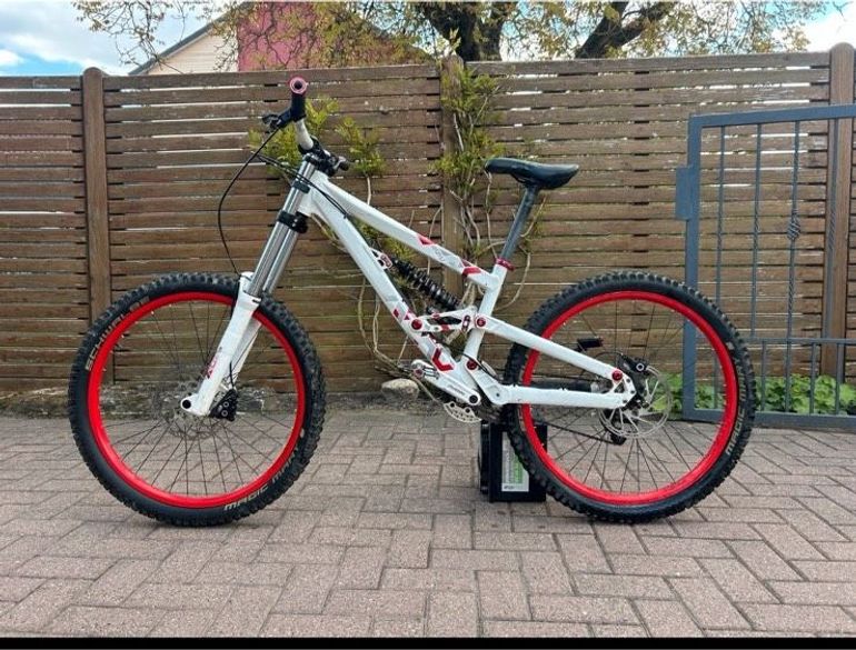 Used Scott Scott Voltage FR 20 2012 Mountainbike, Weiß — image 2 of 15