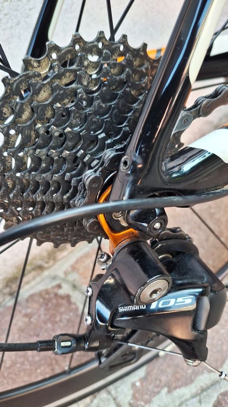 Used Trek Domane 4.3 Compact 2016 2016 Road & Gravel, Bianco — image 4 of 6