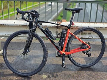 Używany Giant Revolt X 1 2025 2025 Road & Gravel — zdjęcie 2 z 11