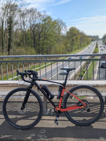 Used Giant Revolt X 1 2025 2025 Road & Gravel, Orange — image 6 of 11
