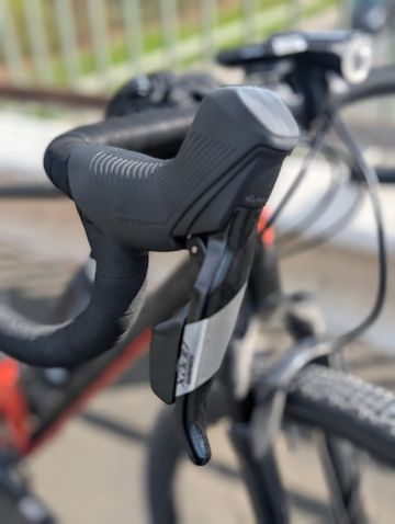 Używany Giant Revolt X 1 2025 2025 Road & Gravel — zdjęcie 9 z 11