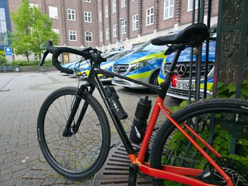 Używany Giant Revolt X 1 2025 2025 Road & Gravel — zdjęcie 4 z 11