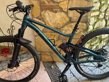 Tweedehands Lapierre Zesty TR 4.9 2023 2023 Mountainbike — afbeelding 1 van 4