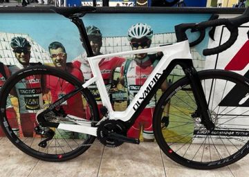 Used Olympia Custom Shimano Ultegra Di2 2026 Road & Gravel, White — image 1 of 4