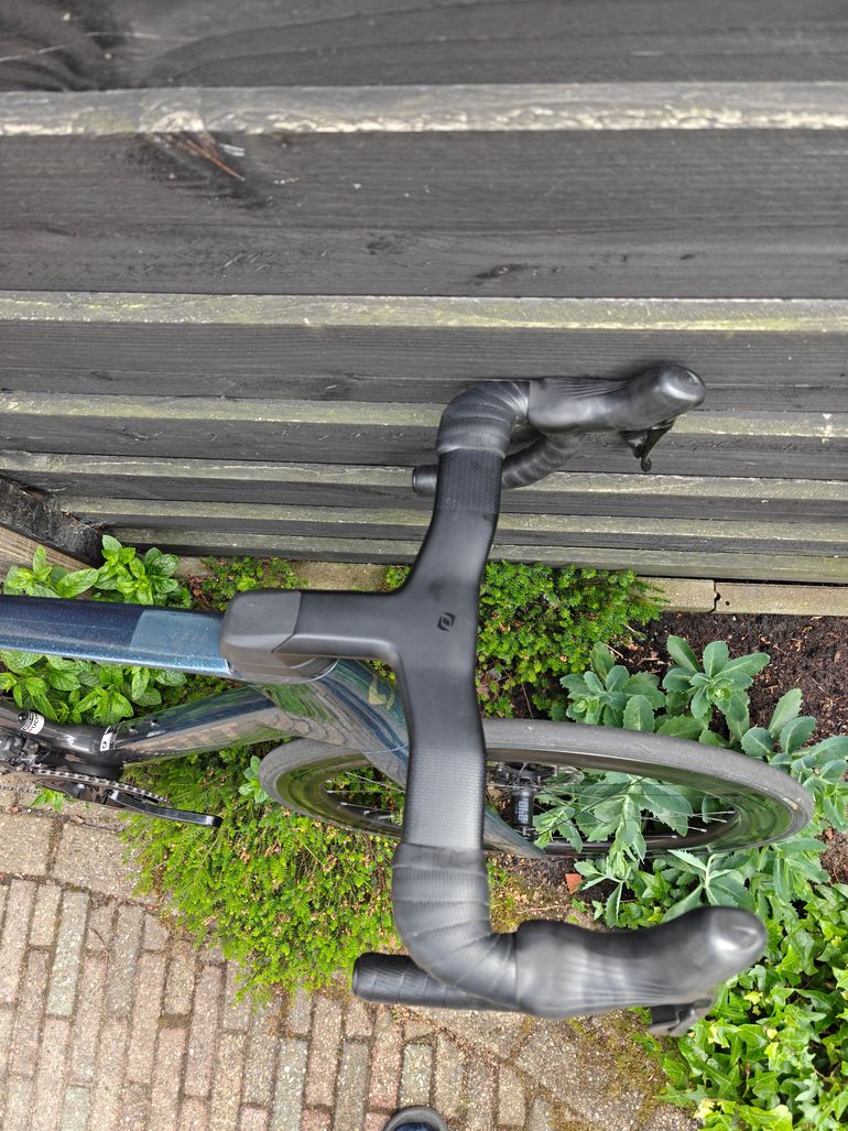 Used Scott Foil RC Pro 2023 2023 Road & Gravel — image 8 of 9