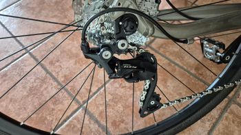 Used TRIBAN Gravel bike Shimano 105 2021 Road & Gravel — image 8 of 9