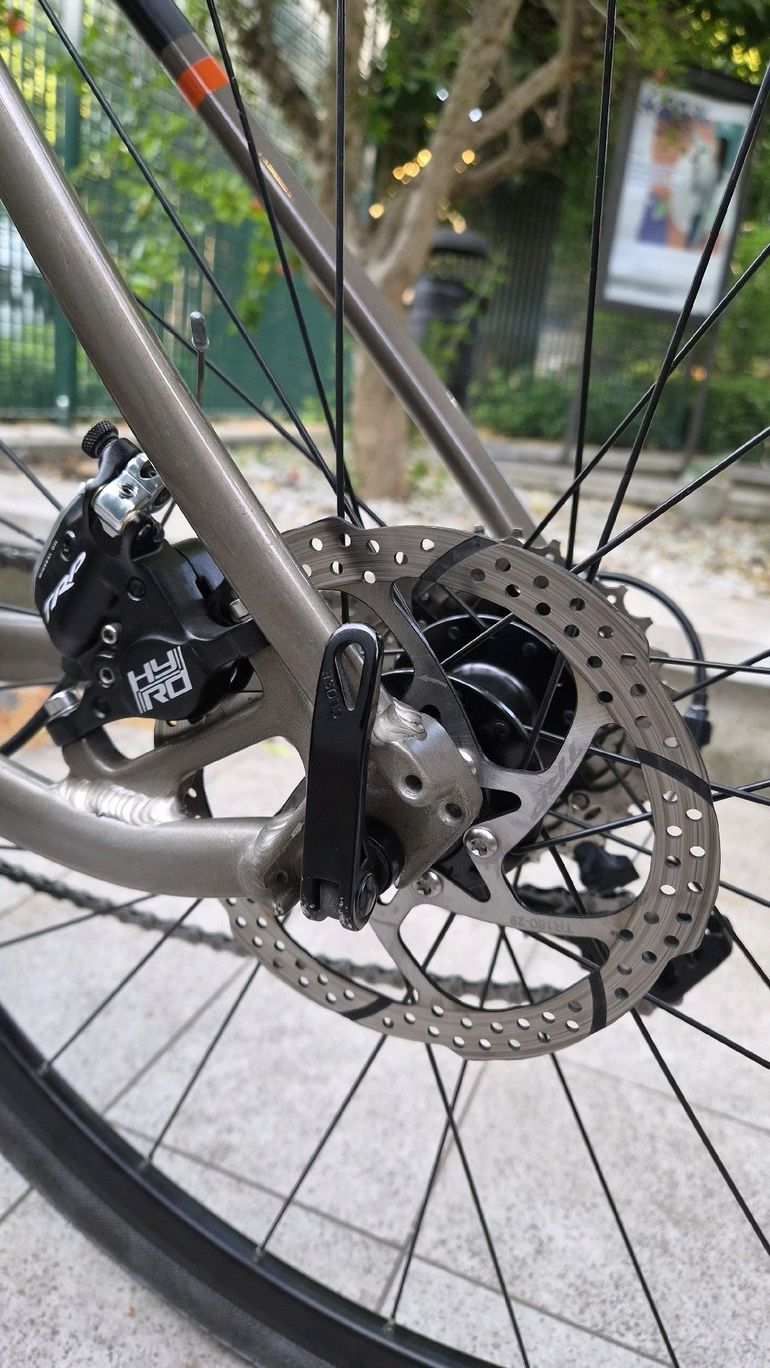 Used TRIBAN Gravel bike Shimano 105 2021 Road & Gravel, Light Gray — image 15 of 19