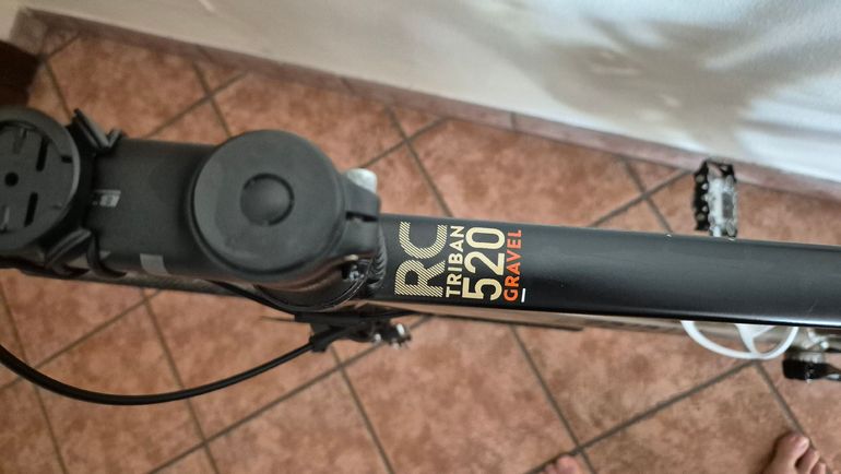 Used TRIBAN Gravel bike Shimano 105 2021 Road & Gravel — image 7 of 9