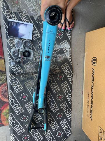 Tweedehands Mondraker SUMMUM R MX 2023 Frameset 2023 Mountainbike — afbeelding 17 van 23