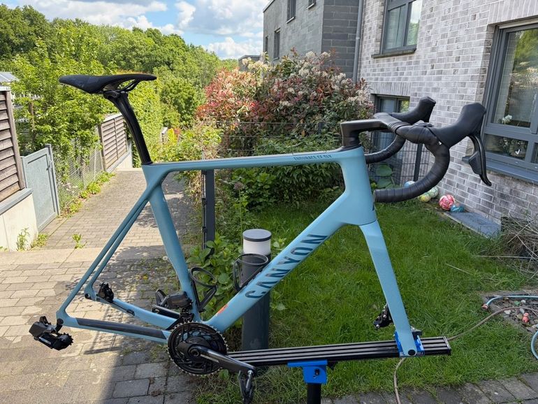 Used Canyon Endurace CF SLX 8 AXS 2023 2023 Road & Gravel, Blue — image 15 of 20