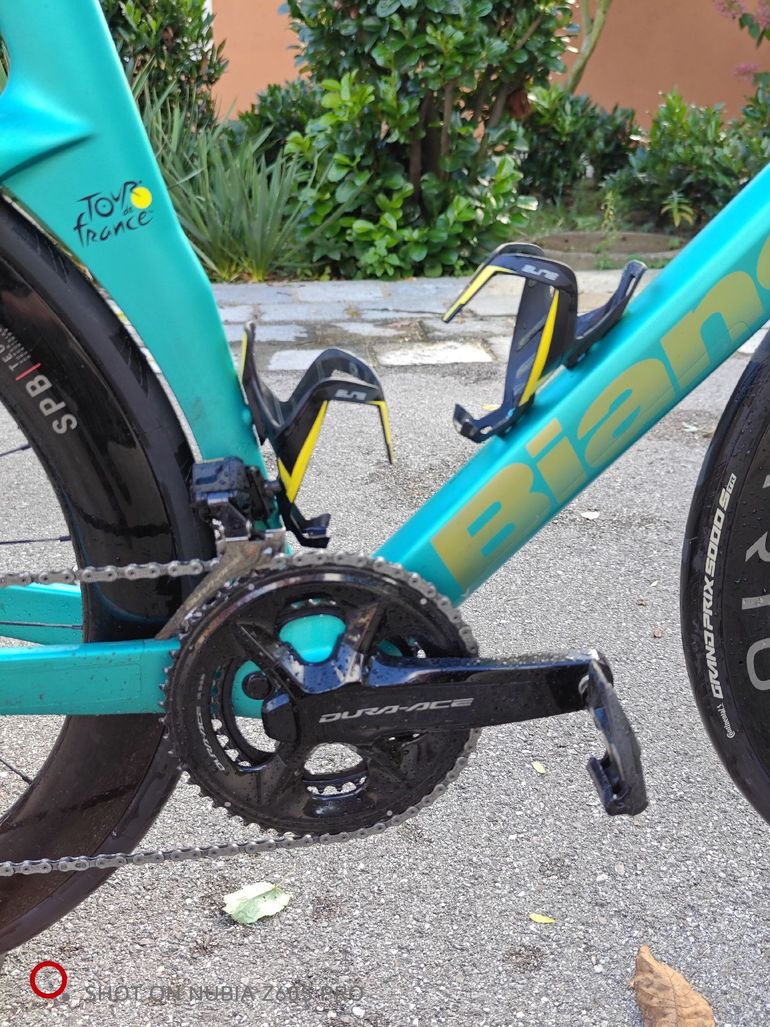 Used Bianchi Oltre RC, Tour de France Limited Edition Durace Di2 2023 2023 Road & Gravel, Green — image 9 of 14