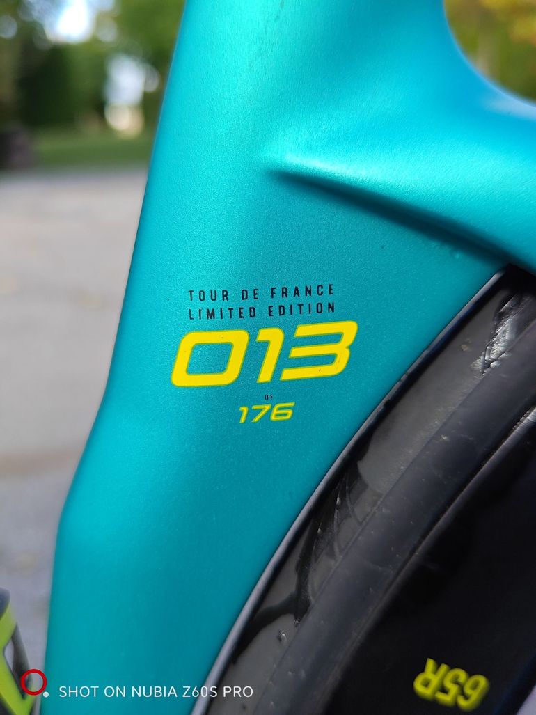 Used Bianchi Oltre RC, Tour de France Limited Edition Durace Di2 2023 2023 Road & Gravel, Green — image 12 of 14