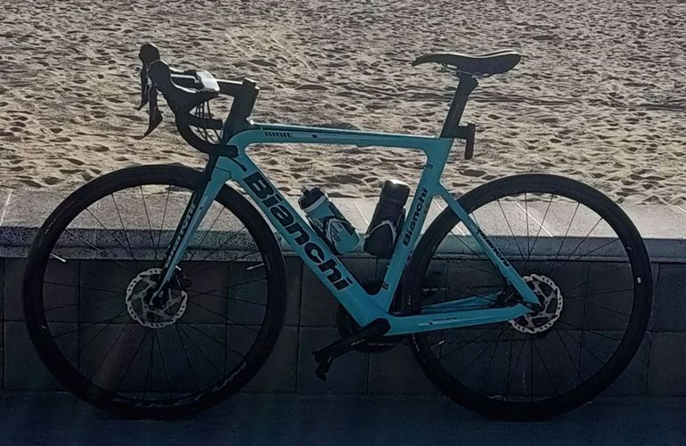 Used Bianchi Aria Disc 105 2019 2019 Road & Gravel, Blue — image 2 of 7