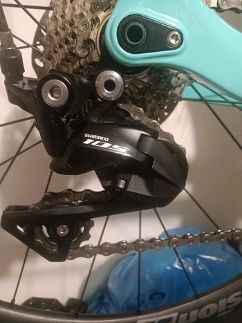 Bianchi Aria Disc 105 2019 2019 Road & Gravel usato, Blu — immagine 30 di 32