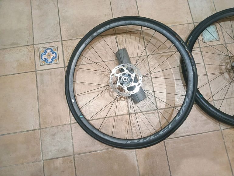 Bianchi Aria Disc 105 2019 2019 Road & Gravel usato, Blu — immagine 22 di 32