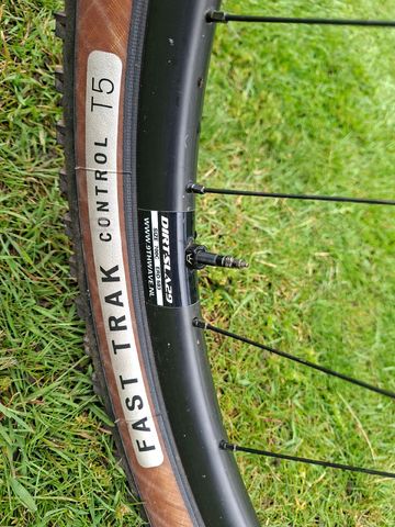 Gebrauchtes Orbea OIZ M30 2022 2022 Mountainbike, Rot, 29 — Bild 8 von 9