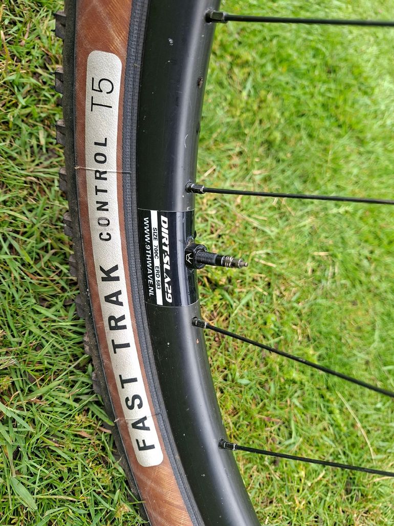 Used Orbea OIZ M30 2022 2022 Mountainbike, Rot, 29 — image 8 of 8