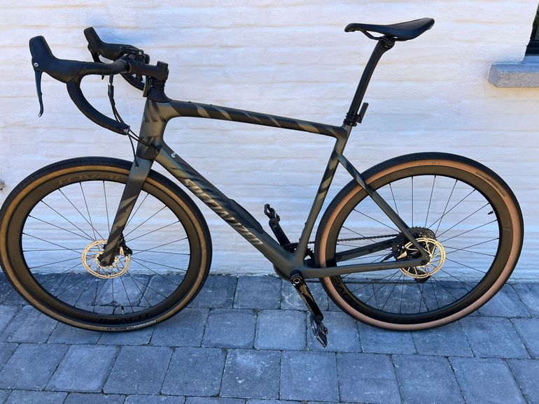 Käytetty Specialized Diverge SRAM Rival 2023 Road & Gravel — kuva 2 / 9