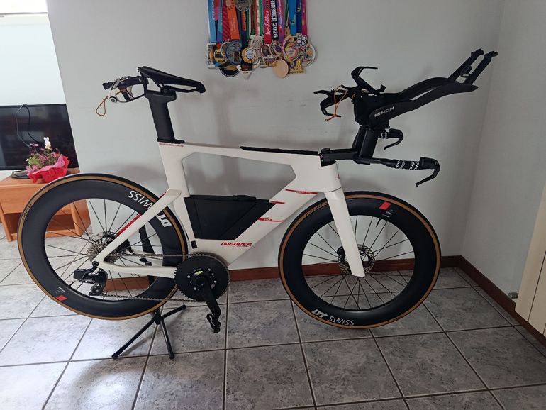 Used AVENGER AVENGER Custom SRAM Force eTap AXS 2025 Road & Gravel, White — image 1 of 5