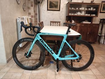 Used Bianchi Aria Disc 105 2019 2019 Road & Gravel, Blue — image 2 of 6