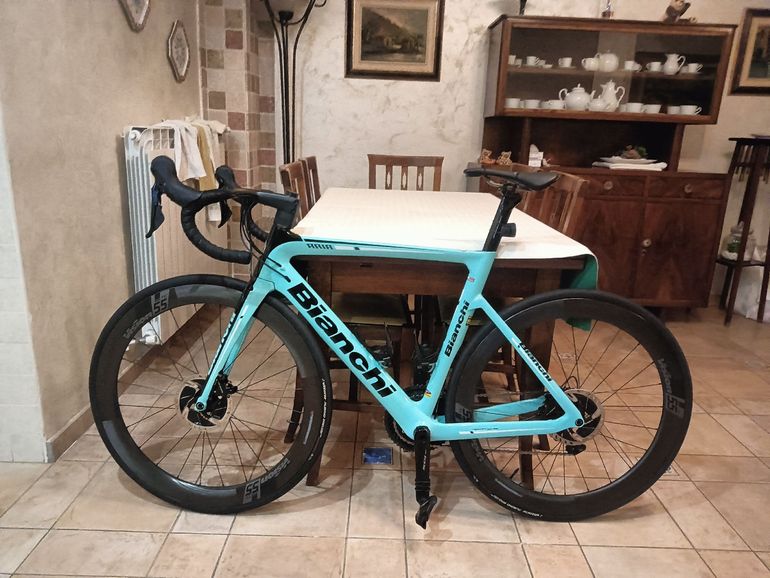 Used Bianchi Aria Disc 105 2019 2019 Road & Gravel, Blue — image 2 of 6