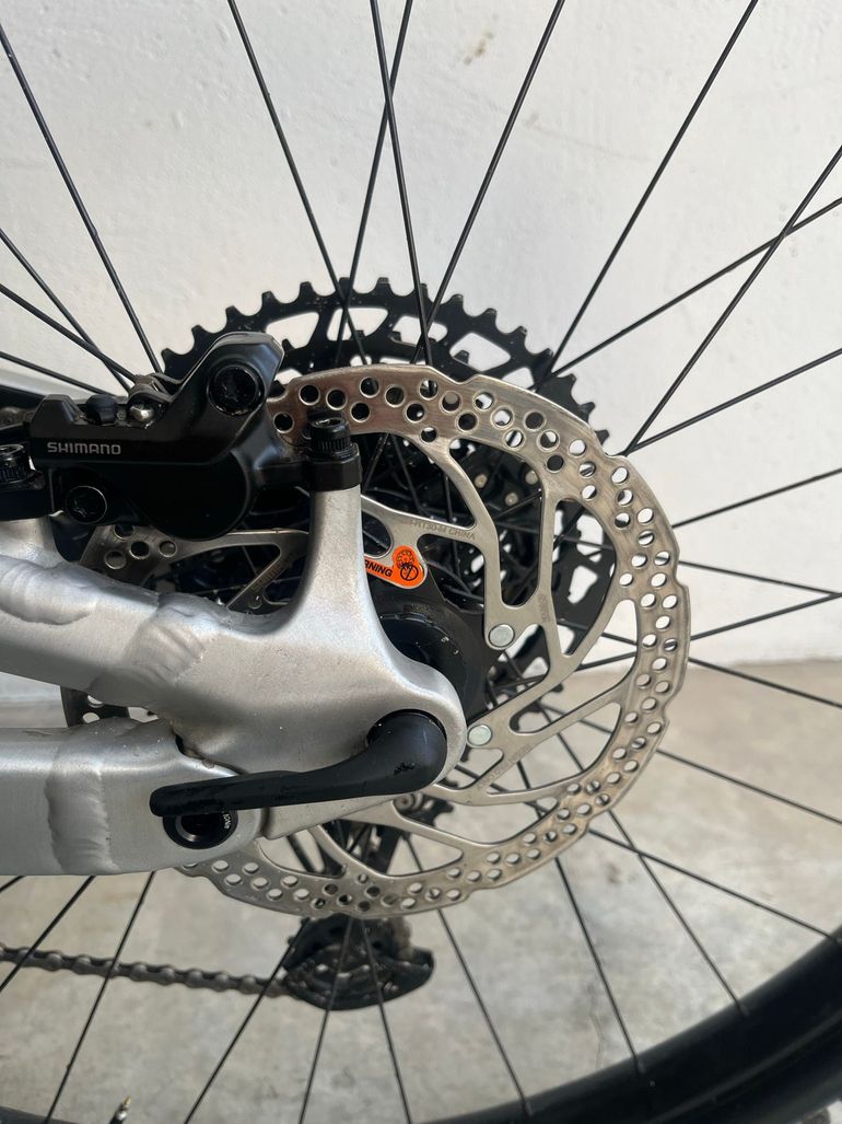 Used Scott Genius 940 2025 2025 Mountainbike, Light Gray, 29 — image 18 of 21