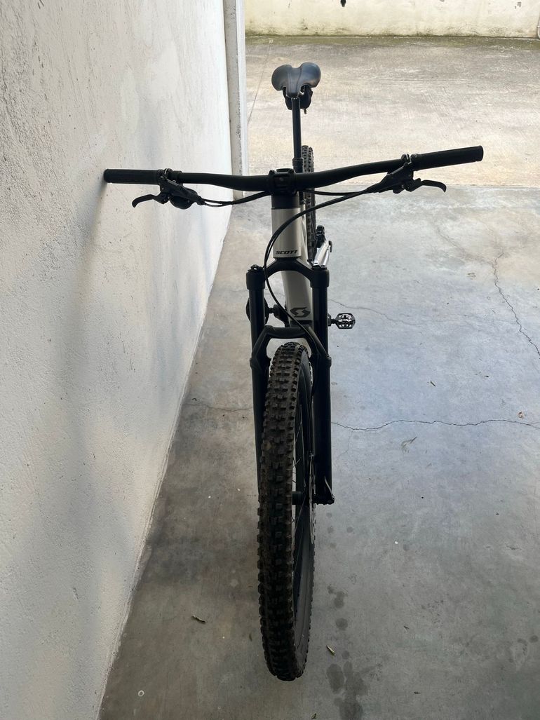 Used Scott Genius 940 2025 2025 Mountainbike, Light Gray, 29 — image 7 of 21