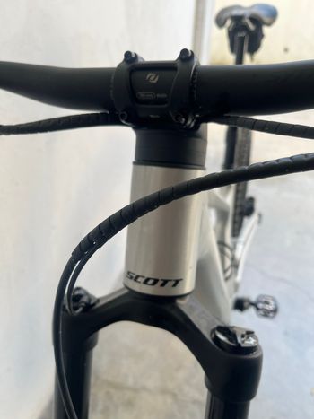 Used Scott Genius 940 2025 2025 Mountainbike, Light Gray, 29 — image 14 of 21
