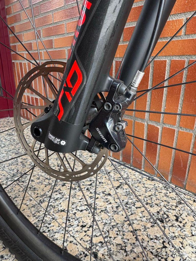 Used Specialized Men's Epic Expert 2019 2019 Mountainbike — image 8 of 9