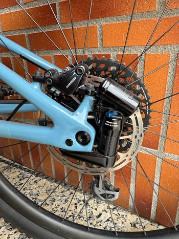 Used Specialized Men's Epic Expert 2019 2019 Mountainbike — image 6 of 9