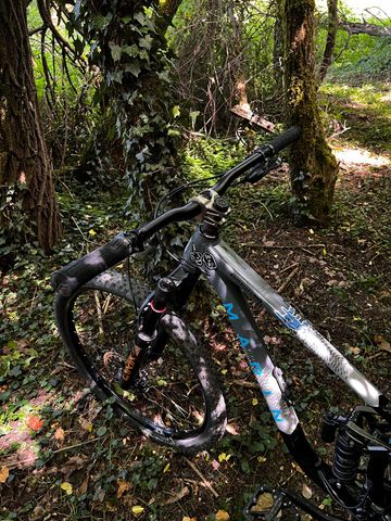 Marin Rift Zone 29 1 2022 2022 Mountainbike usato, Nero — immagine 2 di 22