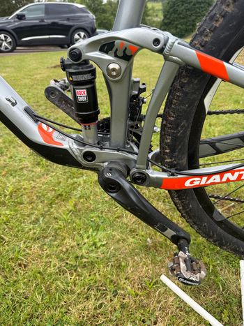 Używany Giant Anthem SX 27.5 2015 2015 Mountainbike — zdjęcie 5 z 7