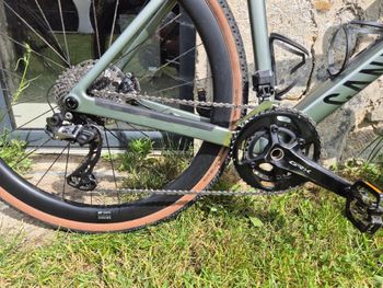 Used Canyon Grail CF SLX 8 Di2 2024 2024 Road & Gravel, Green — image 2 of 4